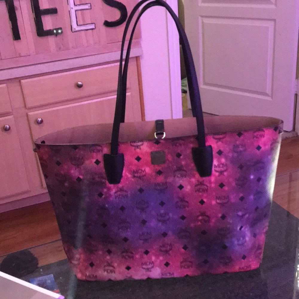 MCM GALAXY TOTE